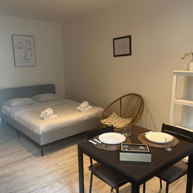 Pia - Studio 1er climatisé 2 pers - One-Bedroom Apartment - 9