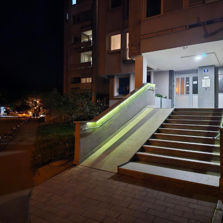 Ramonda Banja Luka - Apartman sa 3 Spavaće Sobe - 16