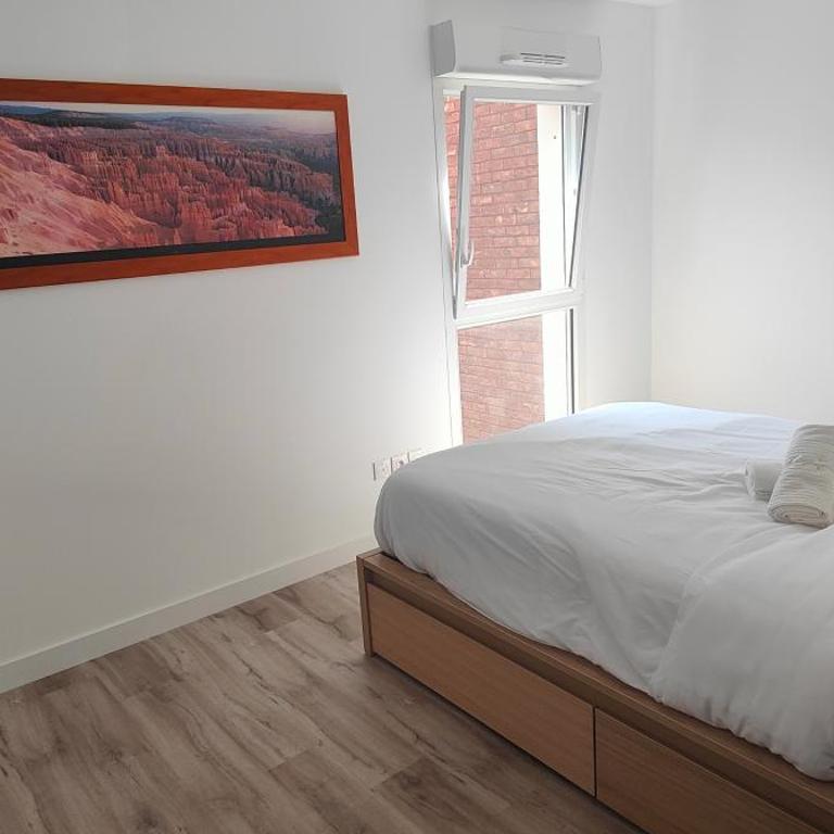 sea or city center 2 steps away, it's up to you - Appartement 3 Chambres avec Balcon - 15