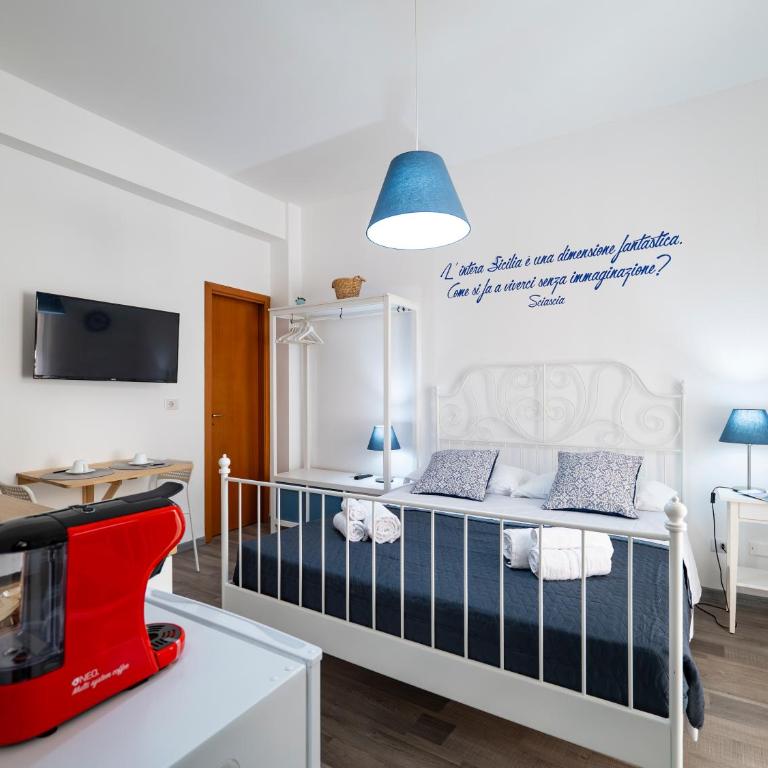 Le due Sicilie -Ragusa Guest House - Double Room with Balcony - 5