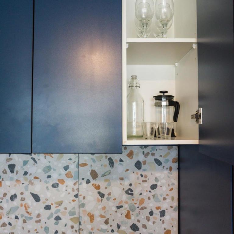 Chic 2BR Retreat for 5 in Vibrant Las Condes Oasis - Apartamento - 37