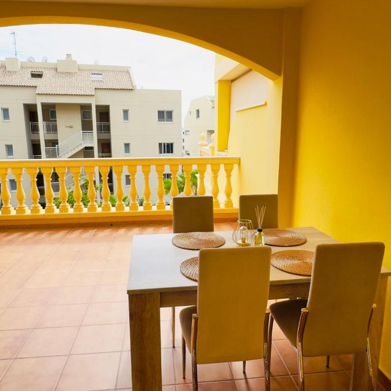 Bright Retreat with Lush Outdoor Space - Apartamento de 1 dormitorio - 24