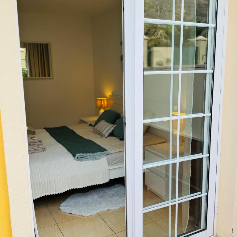 Bright Retreat with Lush Outdoor Space - Apartamento de 1 dormitorio - 10