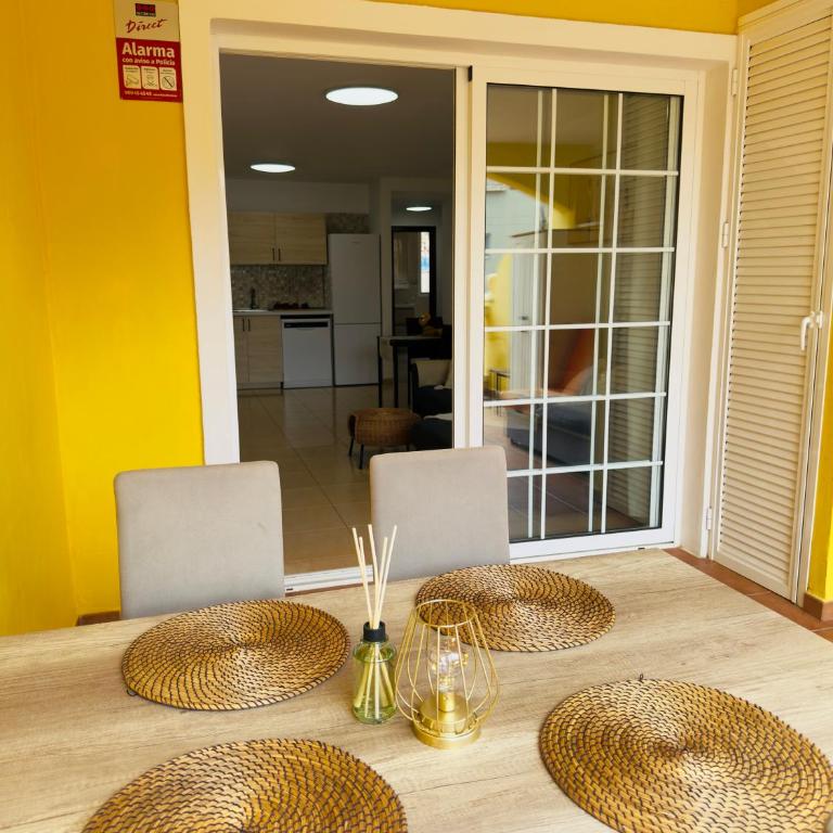 Bright Retreat with Lush Outdoor Space - Apartamento de 1 dormitorio - 26