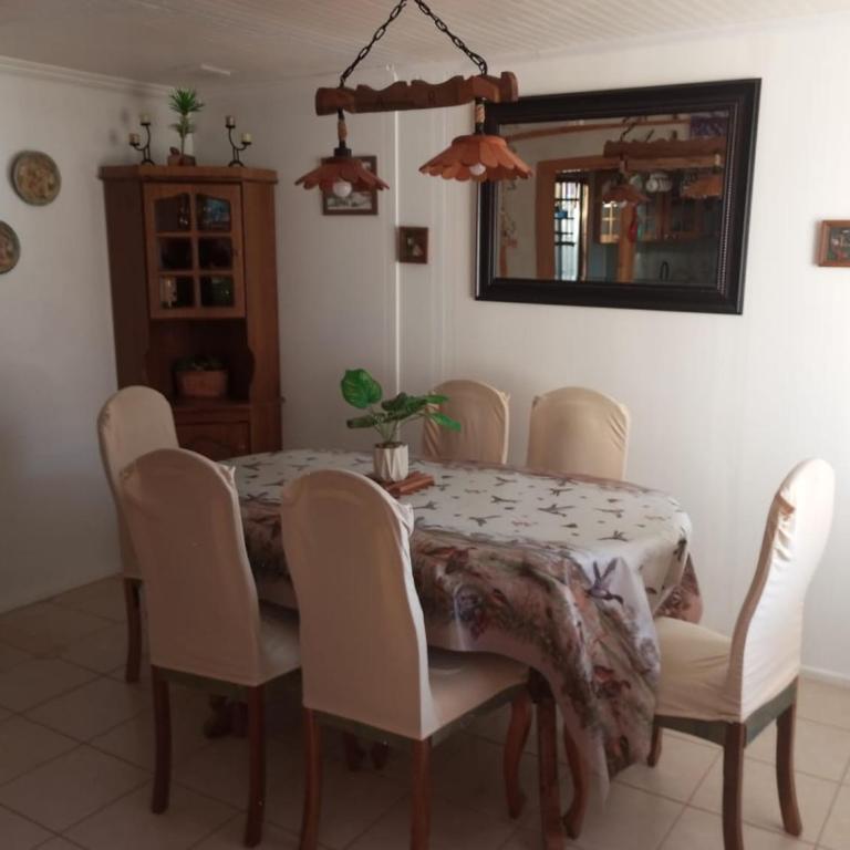 Alojamiento bosque ,playa y tranquilidad - Three-Bedroom Home - 6