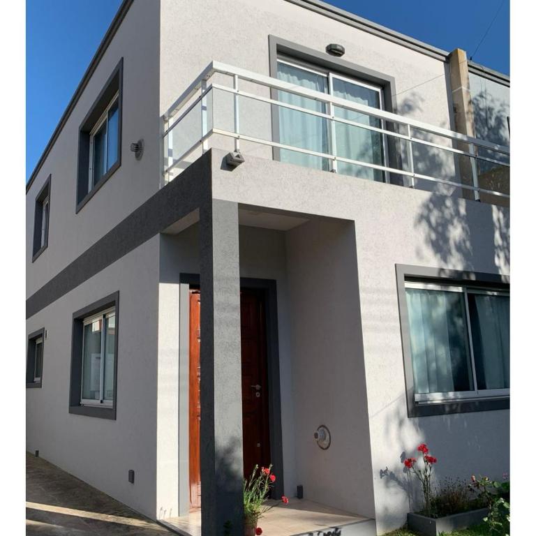 Duplex 6 personas GESELL SUR - One-Bedroom House - 1