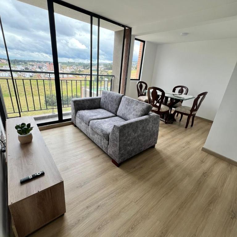 Apartamento completo cómodo con vista y todo cerca CC VIVA - Apartamento de 2 dormitorios - 2