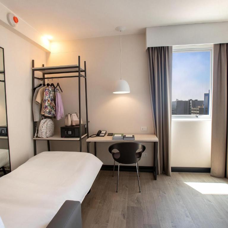 ibis Styles Lima Benavides Miraflores - Habitación con sofá cama - 1 cama grande - 3