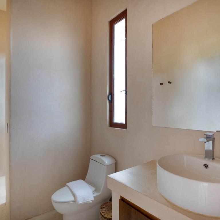 Luxe Ground-Floor 3BR Jungle Haven with Plunge Pool - Apartamento - 15
