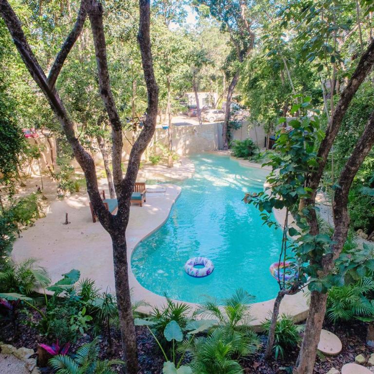 Luxe Ground-Floor 3BR Jungle Haven with Plunge Pool - Apartamento - 37