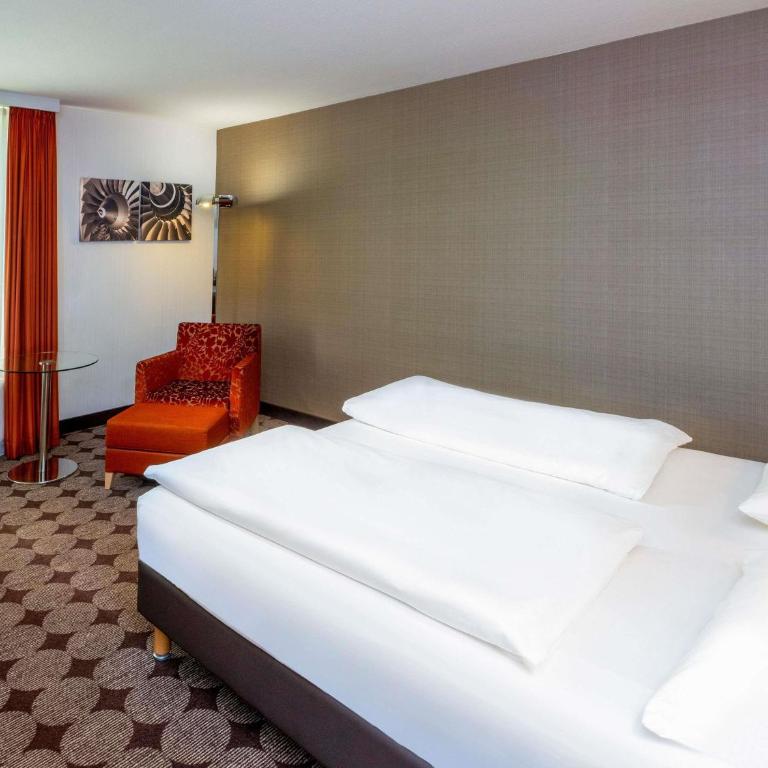 Mövenpick Hotel Nürnberg Airport - Classic Zimmer mit Kingsize-Bett - 1
