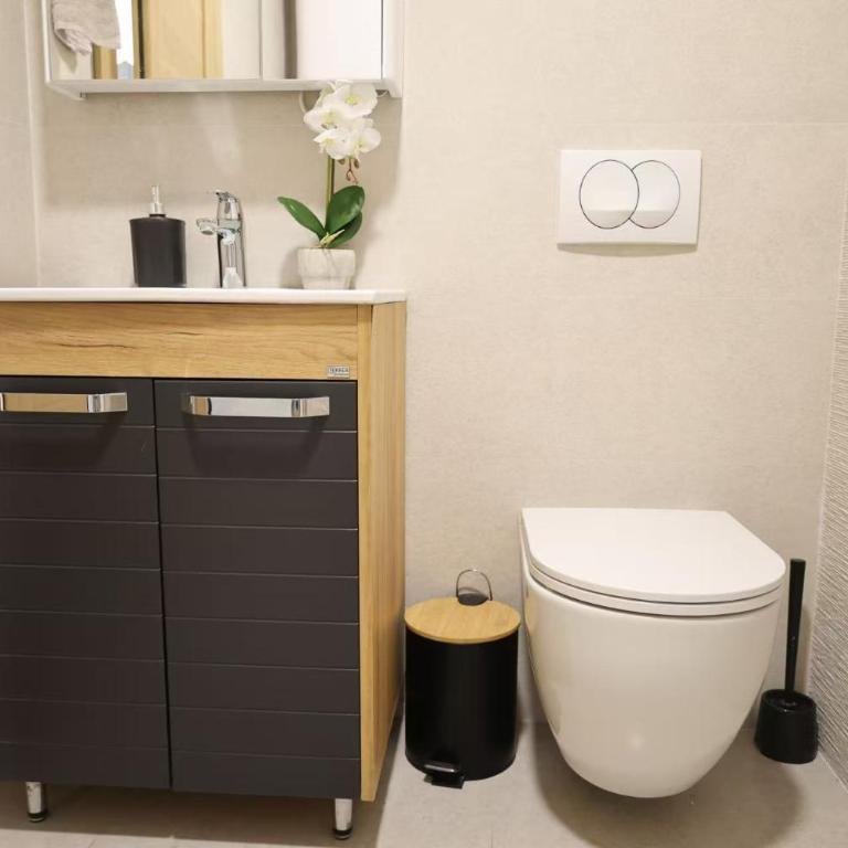 Valmere Apartment Tivat Sea View Free Parking - One-Bedroom Apartment - 43