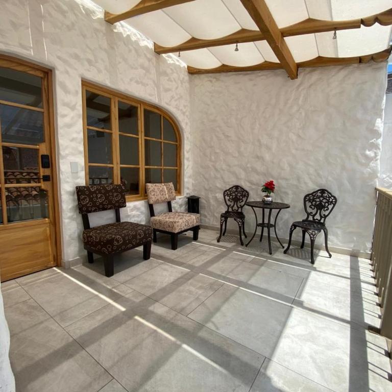 Suites Modernas Coloniales en el Centro Histórico de Cuenca - Apartamento de 1 dormitorio - 9