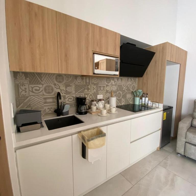 Suites Modernas Coloniales en el Centro Histórico de Cuenca - Apartamento de 1 dormitorio - 13