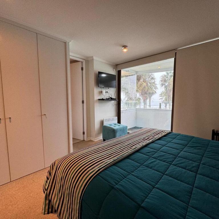 Beachfront apartment next to the casino - Three-Bedroom Apartment - 7