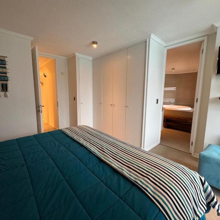 Beachfront apartment next to the casino - Three-Bedroom Apartment - 10