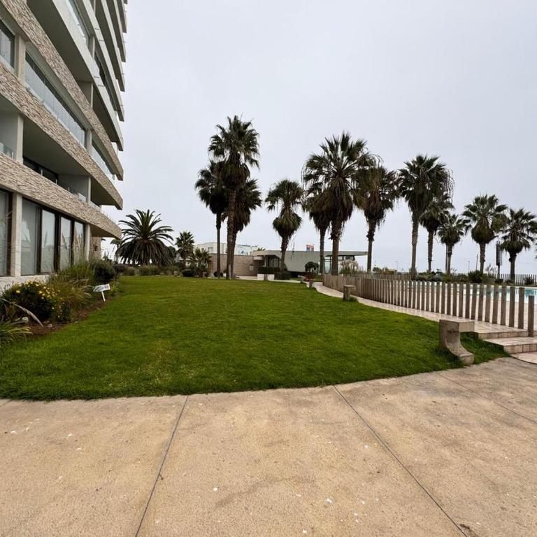 Beachfront apartment next to the casino - Three-Bedroom Apartment - 12