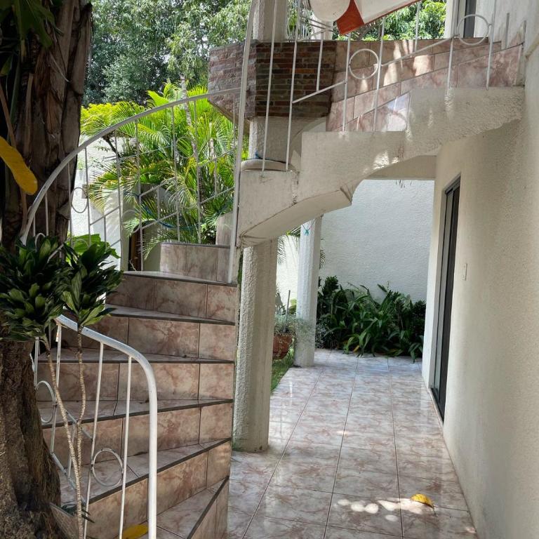 Habitación amplia y cómoda con baño privado-Zona Norte, Santa Cruz - Double Room with Private Bathroom - 4