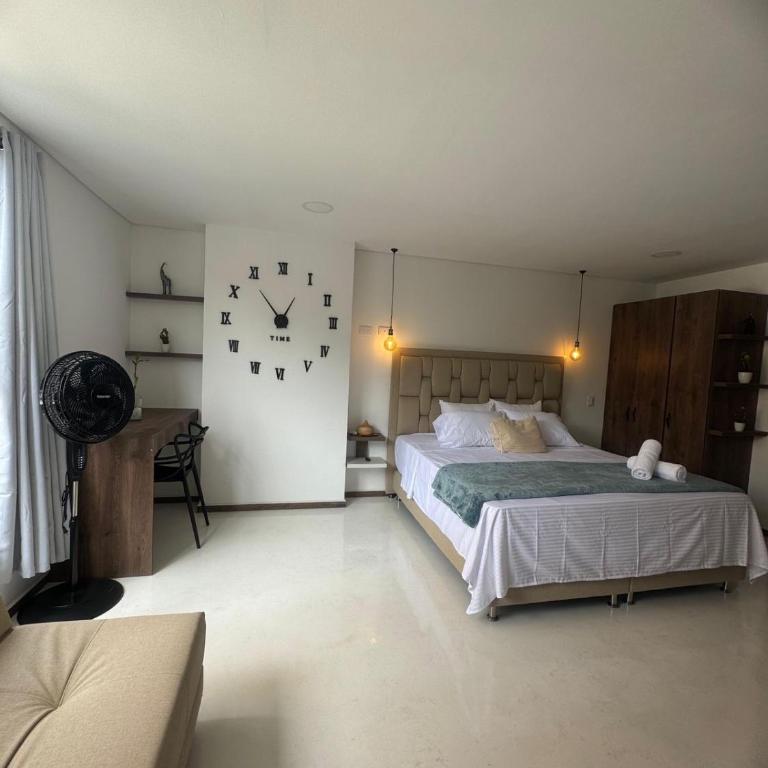 Faro 201, 202, 203 Lujo en Laureles Ubicación Premium - One-Bedroom Apartment - 12