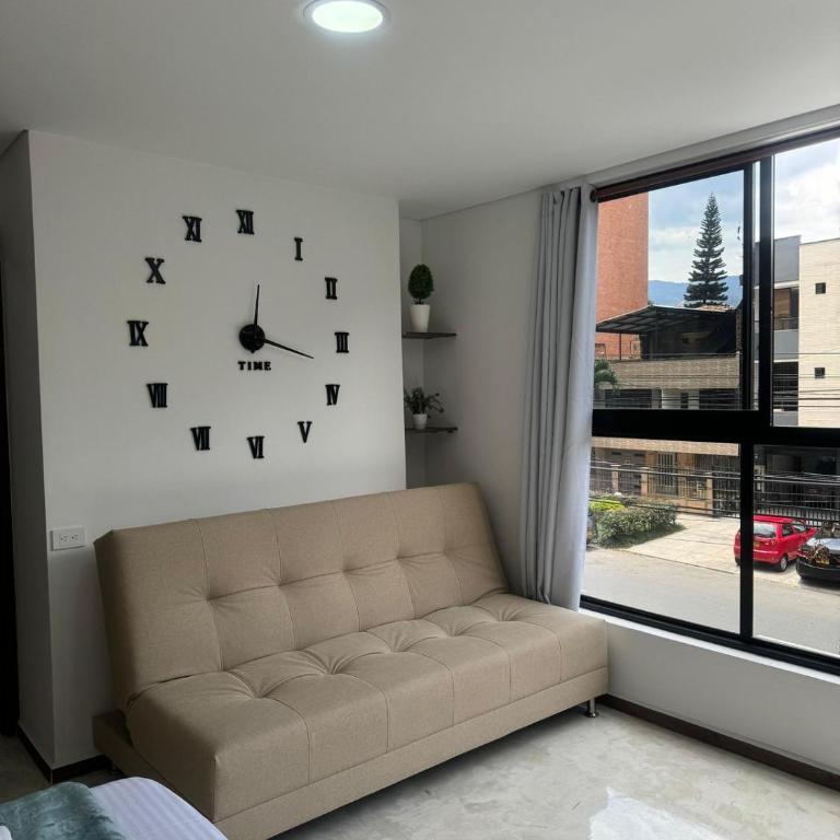 Faro 201, 202, 203 Lujo en Laureles Ubicación Premium - One-Bedroom Apartment - 12