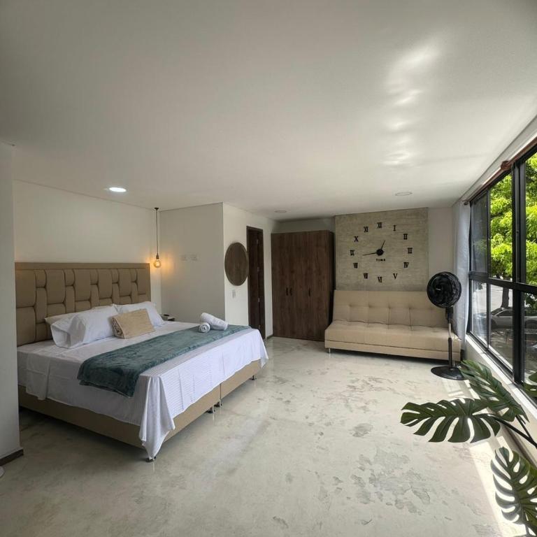 Faro 201, 202, 203 Lujo en Laureles Ubicación Premium - One-Bedroom Apartment - 18