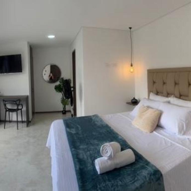 Faro 201, 202, 203 Lujo en Laureles Ubicación Premium - One-Bedroom Apartment - 15