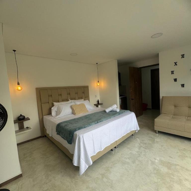 22 Comfort and style in Medellín Laureles - One-Bedroom Apartment - 2