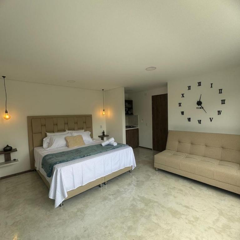 22 Comfort and style in Medellín Laureles - One-Bedroom Apartment - 10