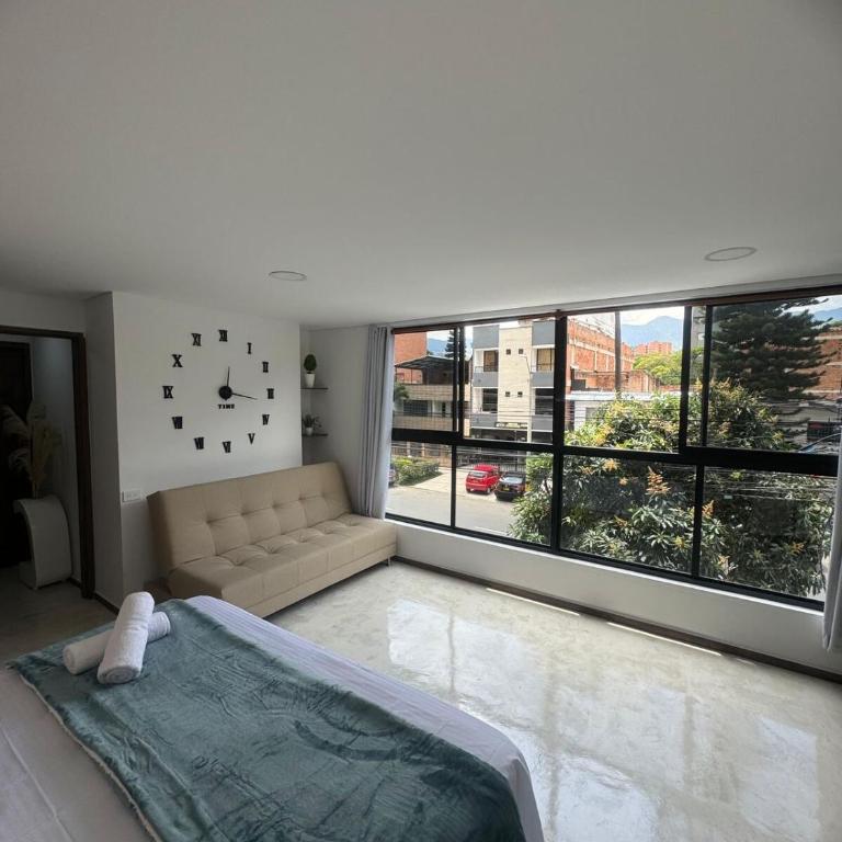 22 Comfort and style in Medellín Laureles - One-Bedroom Apartment - 17