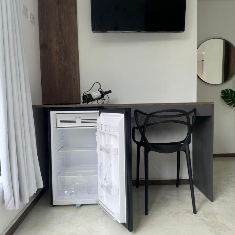 22 Comfort and style in Medellín Laureles - One-Bedroom Apartment - 19