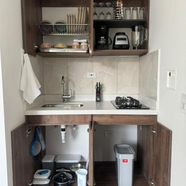 22 Comfort and style in Medellín Laureles - One-Bedroom Apartment - 20