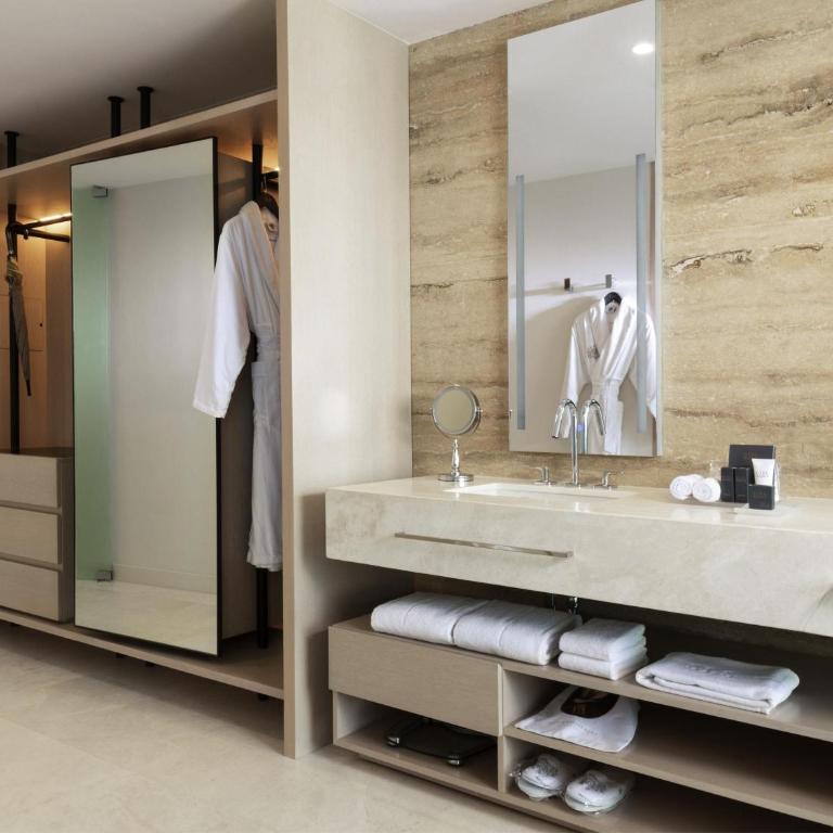 SLS Cancun - Deluxe King Room Ocean Front - 4