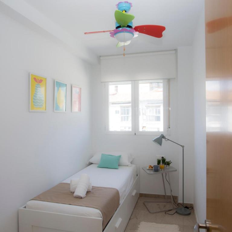 SingularStays Na Jordana - Three-Bedroom Apartment - 25