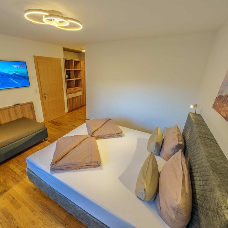 Ferienwohnungen Egger - Apartment mit 2 Schlafzimmern und Balkon - 16