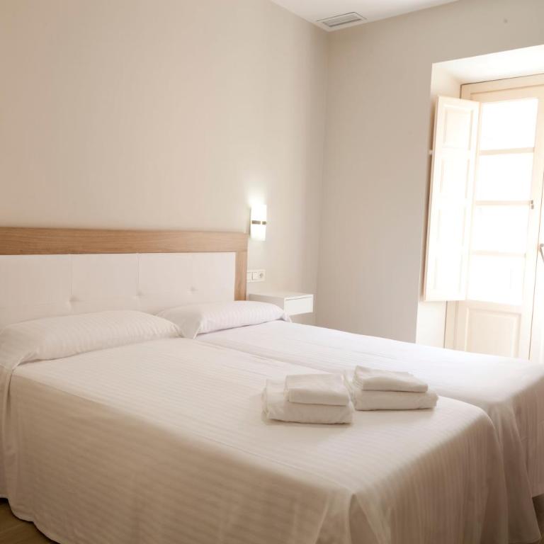 Apartamentos Pinar Málaga Centro - Carretería - Apartamento Superior de 1 dormitorio con balcón - 28