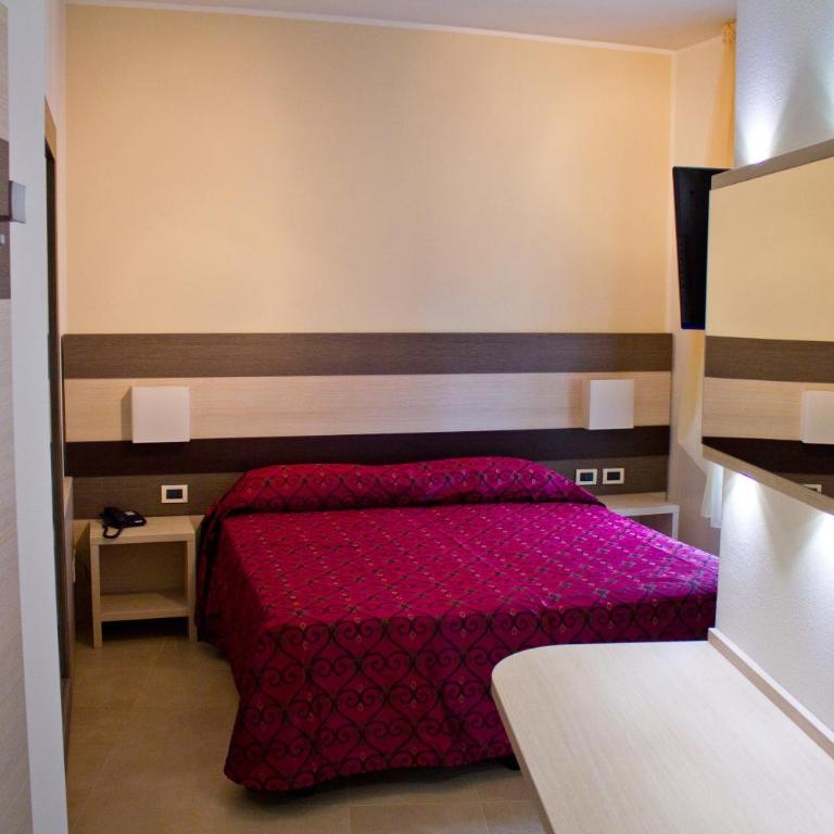 Hotel Siena - Double or Twin Room - 7