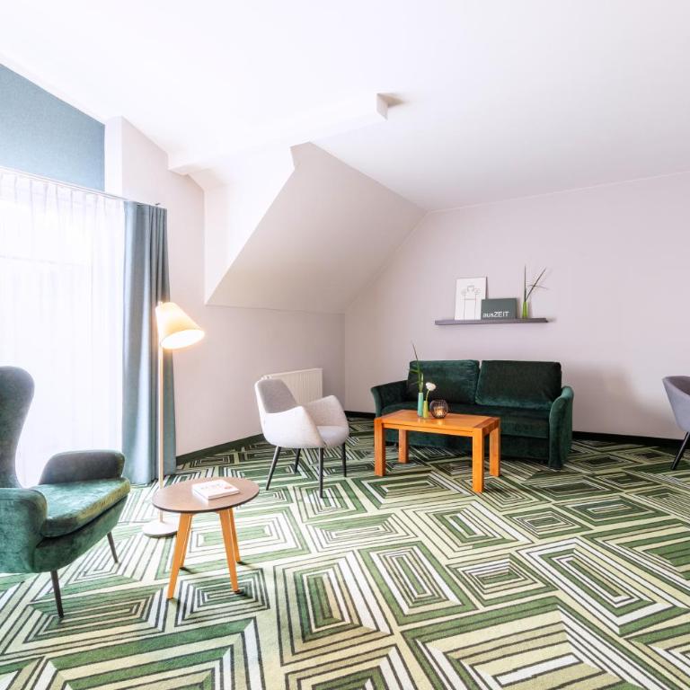 Parkhotel Maximilian Ottobeuren - Deluxe Studio Mäxle+ mit Balkon - 7