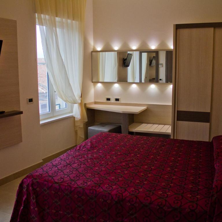 Hotel Siena - Double or Twin Room - 4