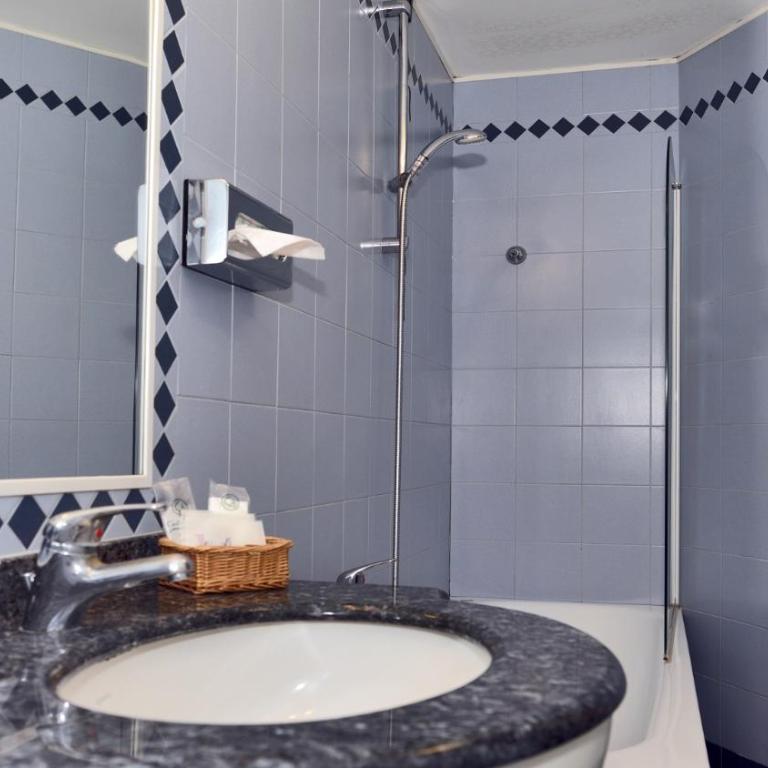 Hotel Carlton - Camera Matrimoniale Standard - 1