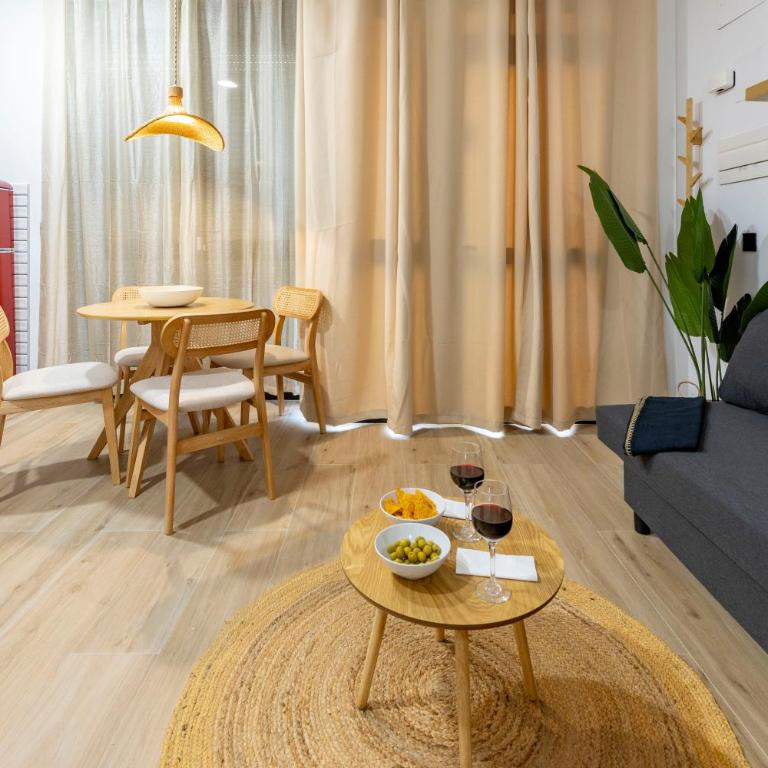 Travel Habitat Nou Mestalla Suites - Studio - 12
