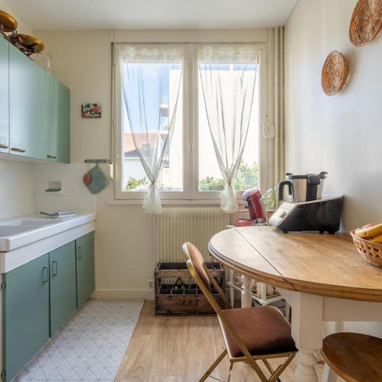 La Catalane, parking privé, spacieux avec balcon - Two-Bedroom Apartment - 19