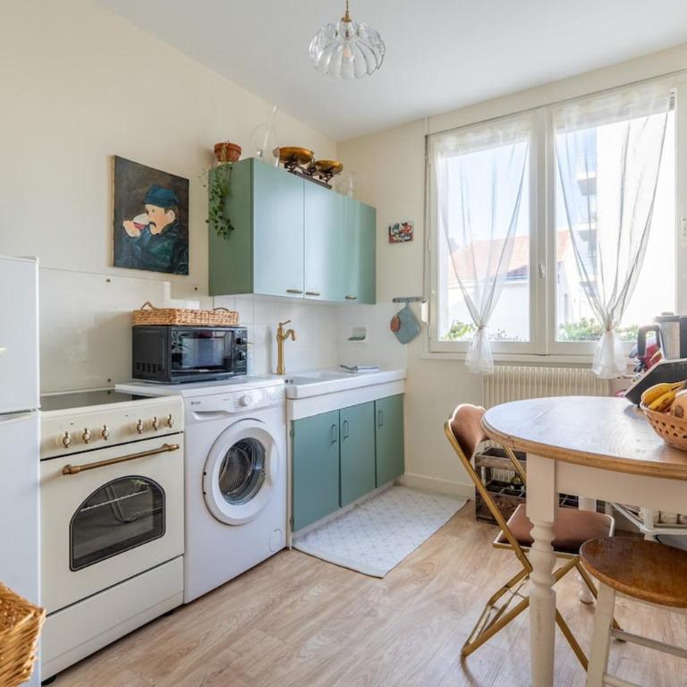 La Catalane, parking privé, spacieux avec balcon - Two-Bedroom Apartment - 26