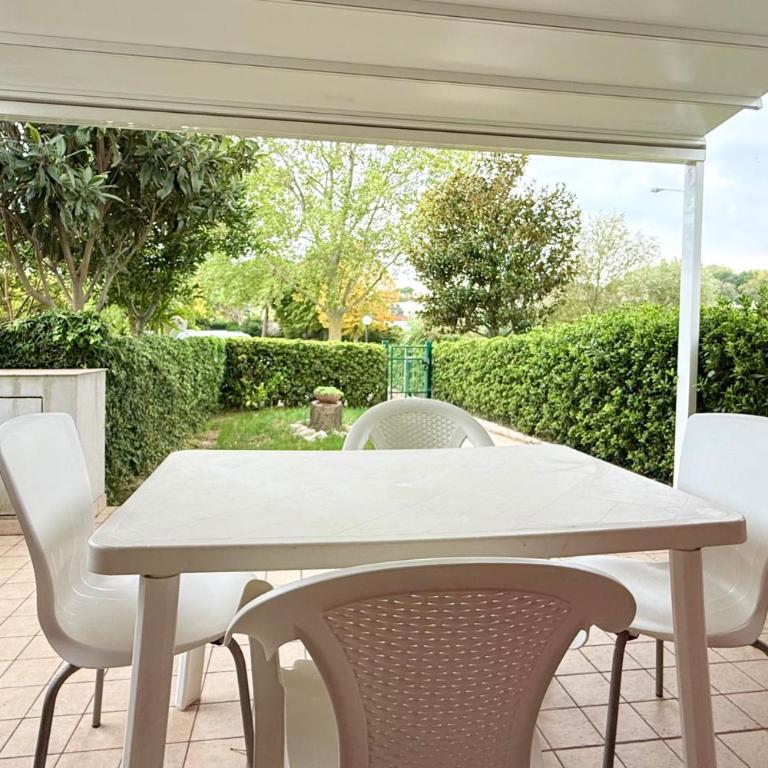 M272 - Marcelli, trilocale con giardino e posto auto - Appartamento con 2 Camere da Letto - 1