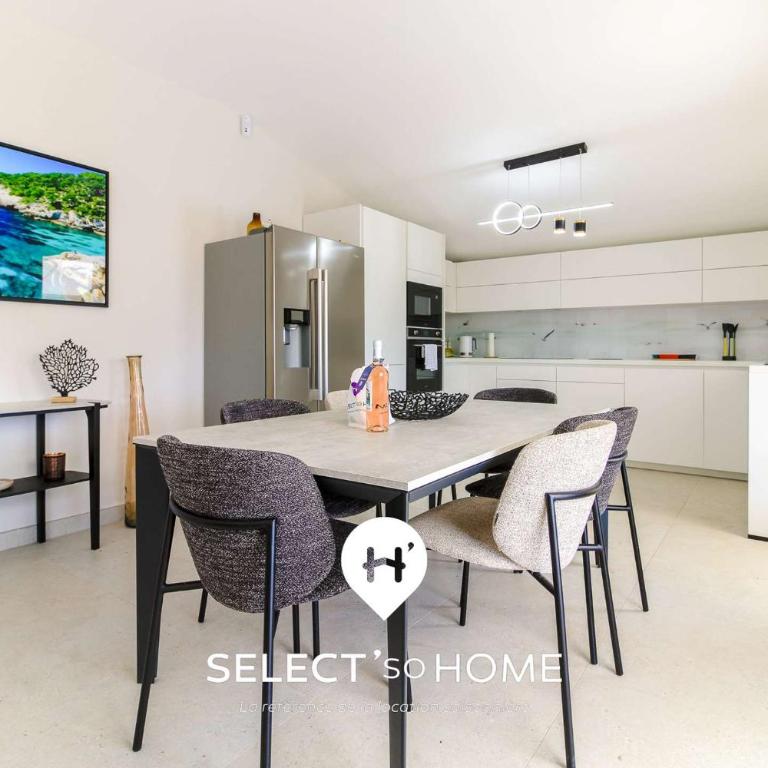 SELECT'soHOME - Villa avec piscine, spa et babyfoot pour 10 à proximité de la plage d'Aiguebelle ! - 5 ETOILES - VILLA MANDARINIERS - Maison de Vacances - 4