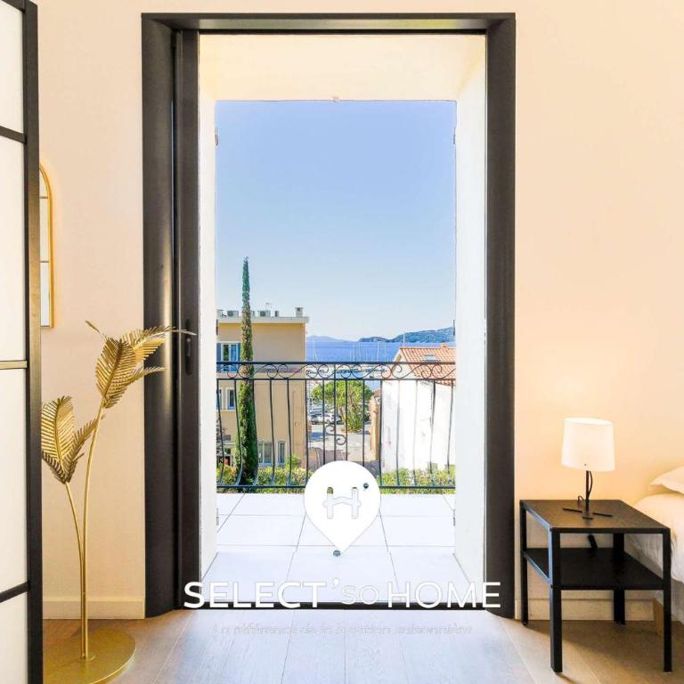 SELECT'soHOME - Villa pour 8 avec jacuzzi, vue mer et parking à quelques pas du port du Lavandou ! - VILLA MOUN PANTAI - Villa con Vista Mare - 11