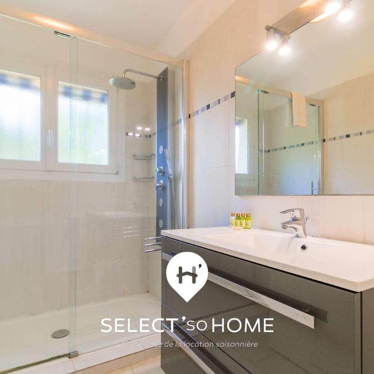 SELECT'soHOME - Magnifique villa pour 10 personnes avec piscine à débordement et vue sur la mer ! - VILLA PAVILLOU - Ferienhaus - 11