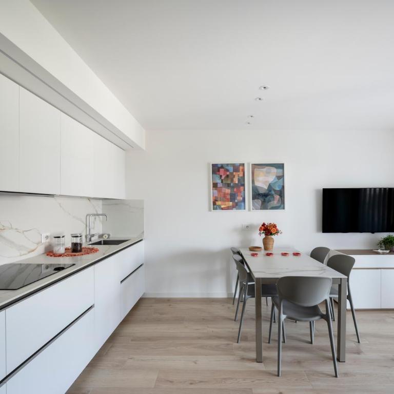 Central Suite - Appartamento con 2 Camere da Letto - 12