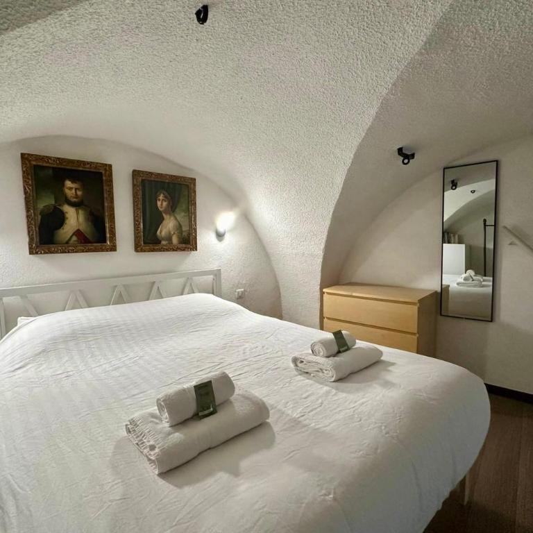 Charming little duplex Historic center! - Apartamento de 1 dormitorio - 4