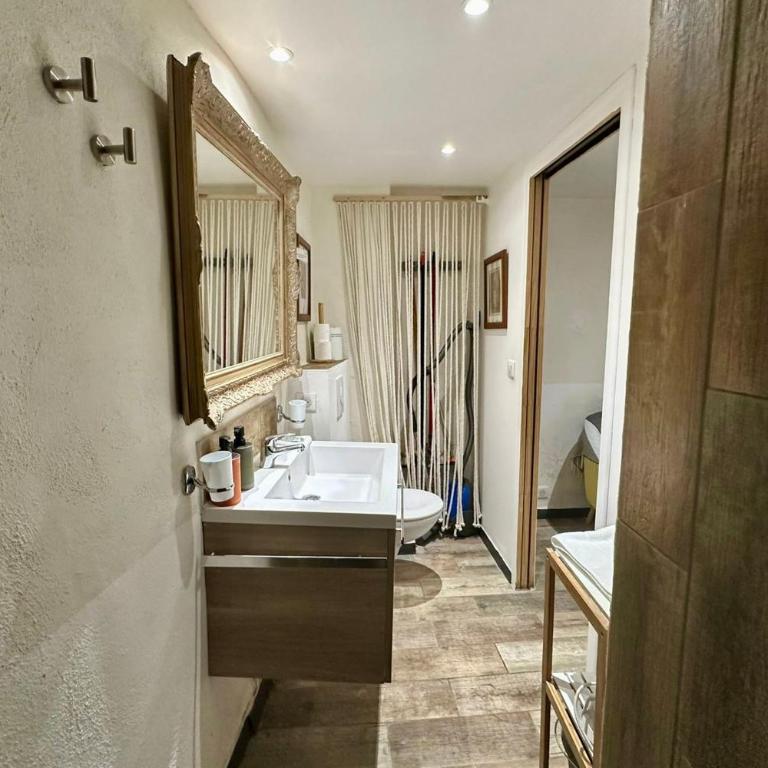 Charming little duplex Historic center! - Apartamento de 1 dormitorio - 17