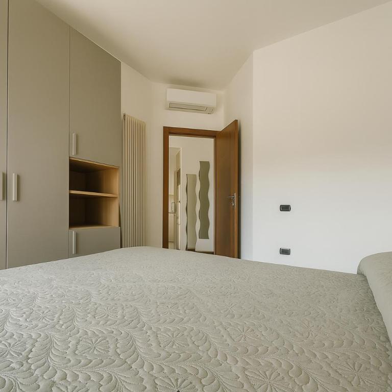 WELCOME RIVIERA-Primavera 1A- Vista mare- spazioso e comodo appartamento-2 bagni-wifi-aria condizionata in ogni stanza-garage a pagamento 15 euro al giorno - Appartamento con 2 Camere da Letto - 36